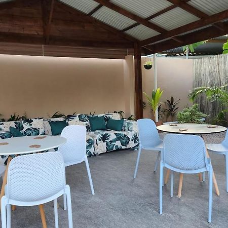 Green Self-Catering Apartment Beau Vallon  Esterno foto