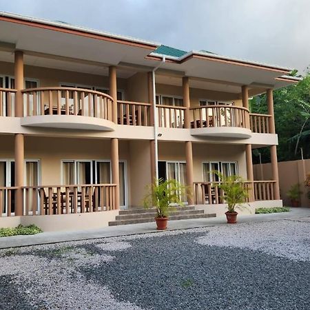 Green Self-Catering Apartment Beau Vallon  Esterno foto