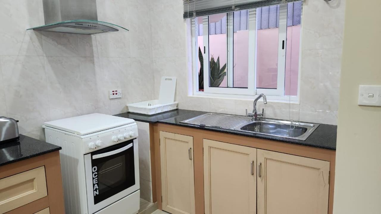 Green Self-Catering Apartment Beau Vallon  Esterno foto