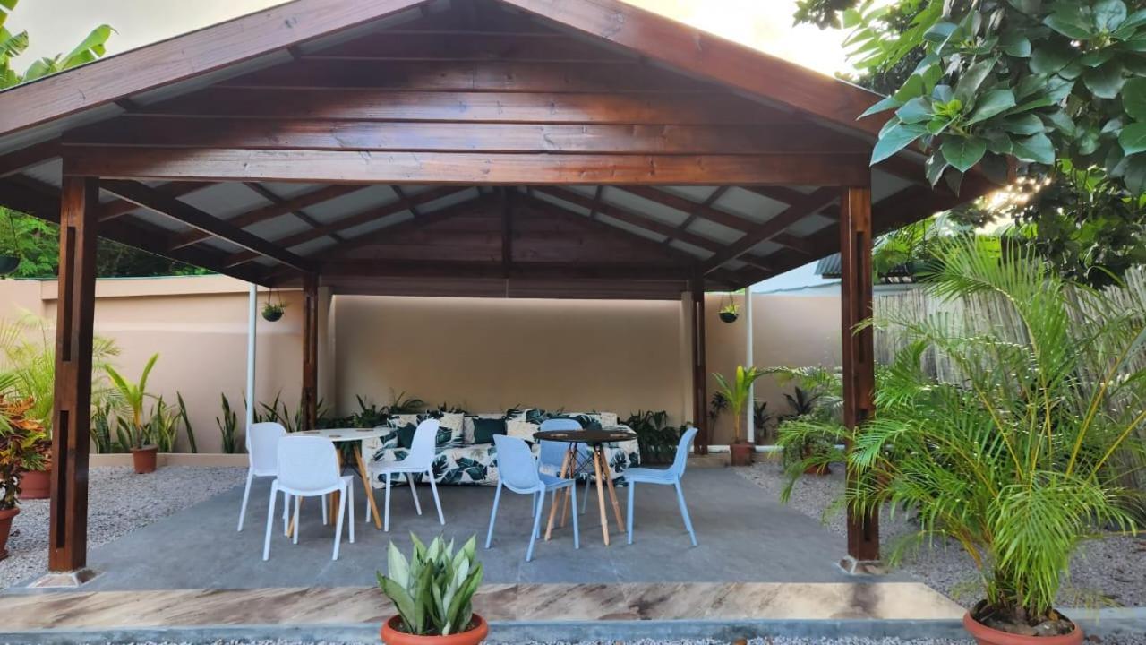 Green Self-Catering Apartment Beau Vallon  Esterno foto